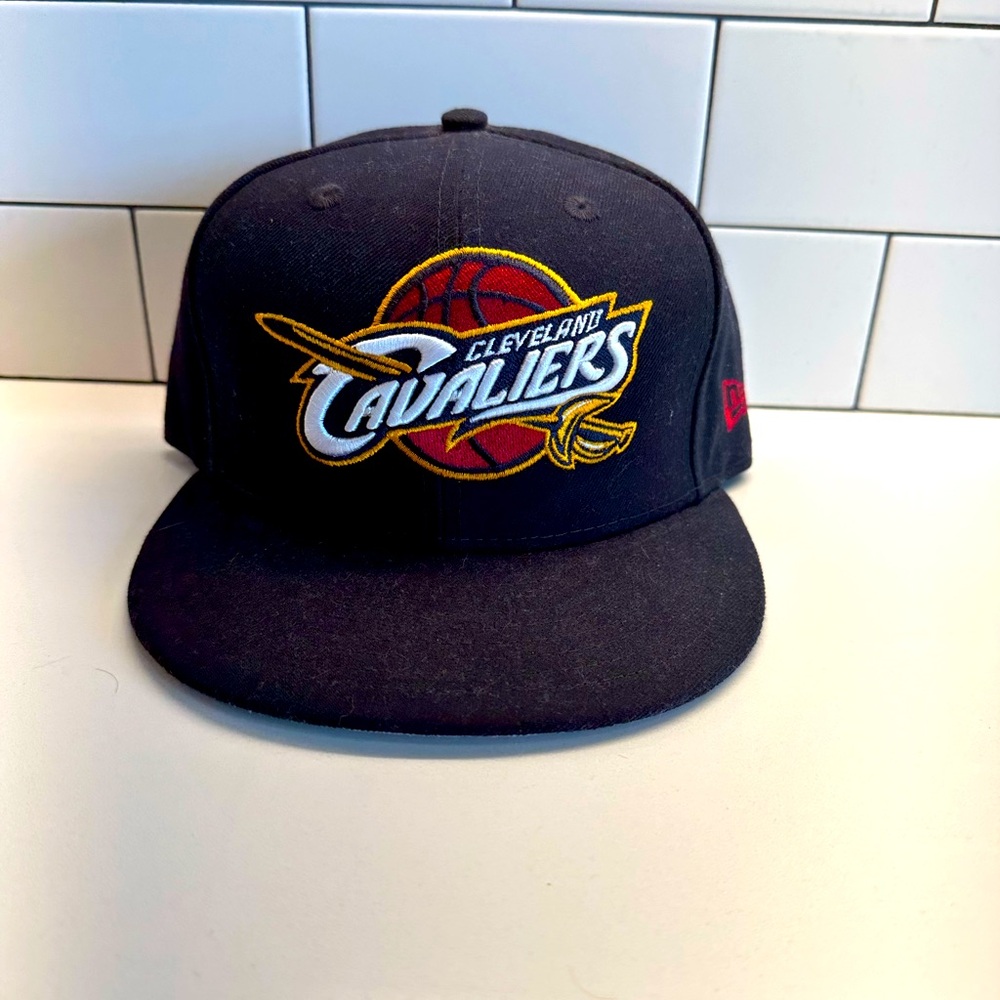 CLEVELAND CAVALIERS NBA fitted flat bill mens hat 7 3/8
